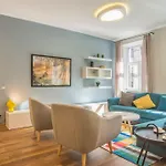 Design Apartment, 2 En-suite - Very * 리가