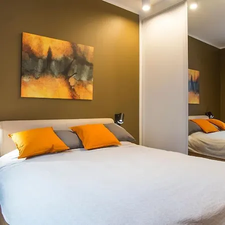 Design Apartment, 2 En-suite - Very *