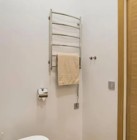 Design Apartment, 2 En-suite - Very *