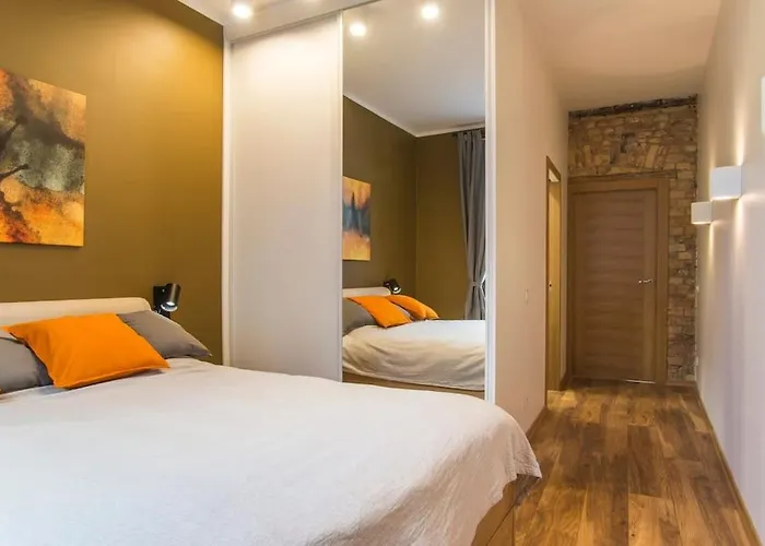 Apartment Design Apartment, 2 En-suite - Very *