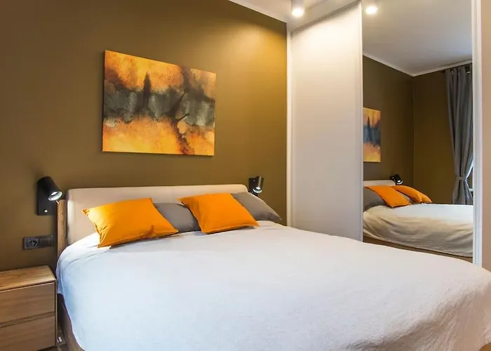 Design Apartment, 2 En-suite - Very *